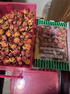 Dried Rose Buds - Natural Pink & Cream Aromatic Rose